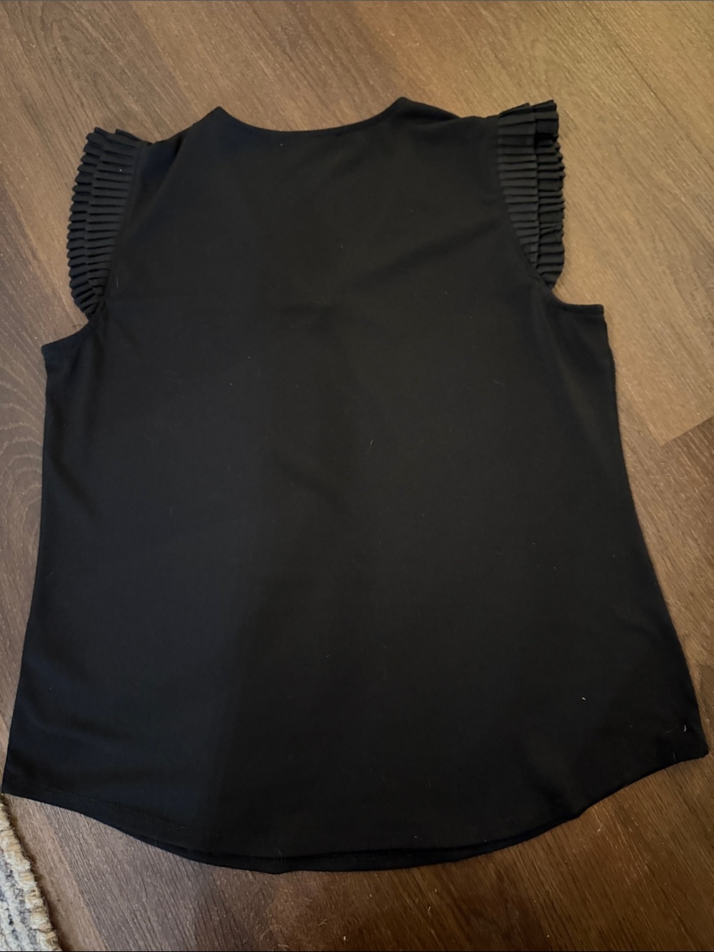 Adrianna Papell Pleated Sleeve V-Neck Tops - Black and Green - Picture 7 of 7